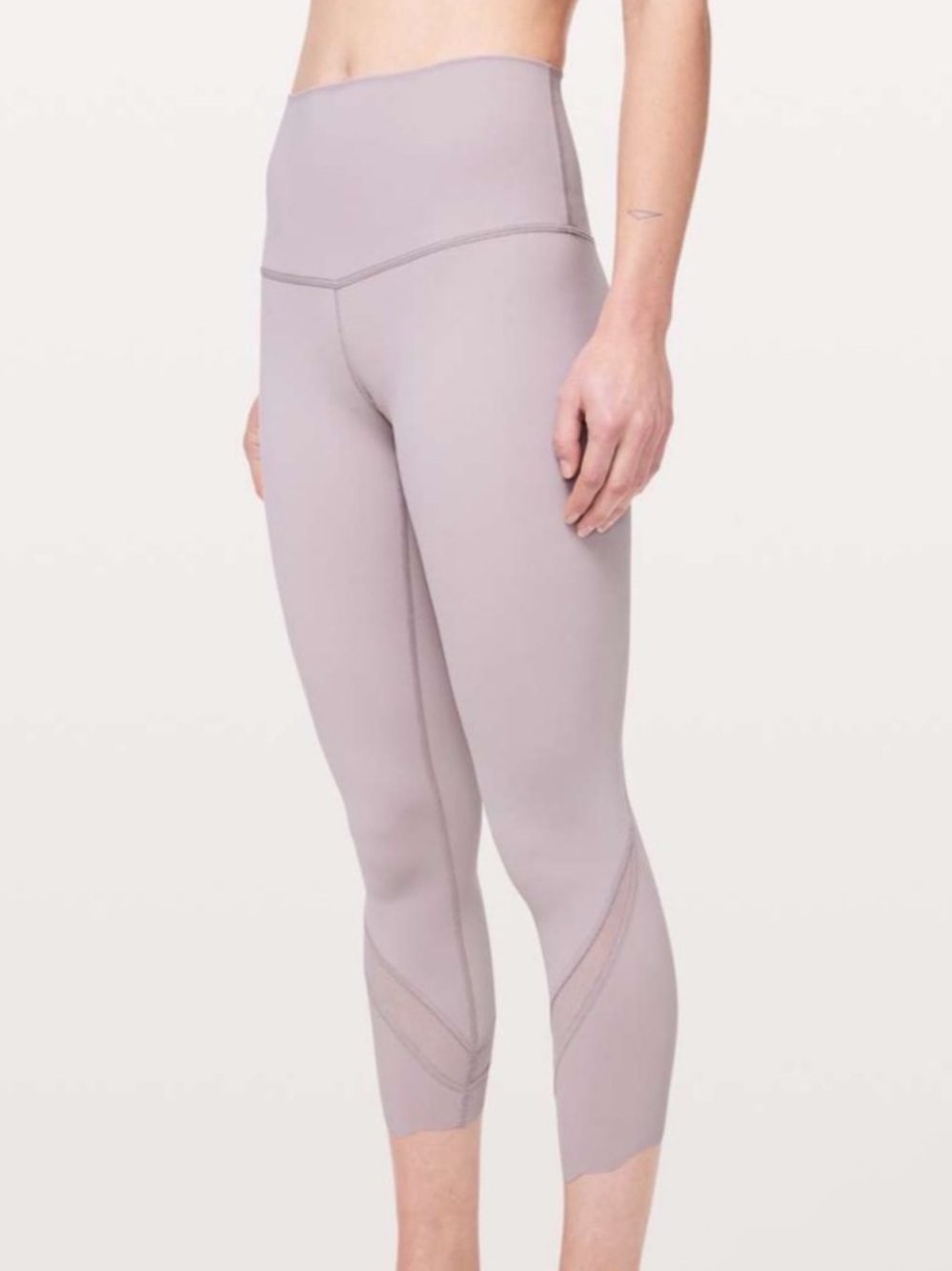 NWT Wunder Under Crop II *Roll Down Scallop